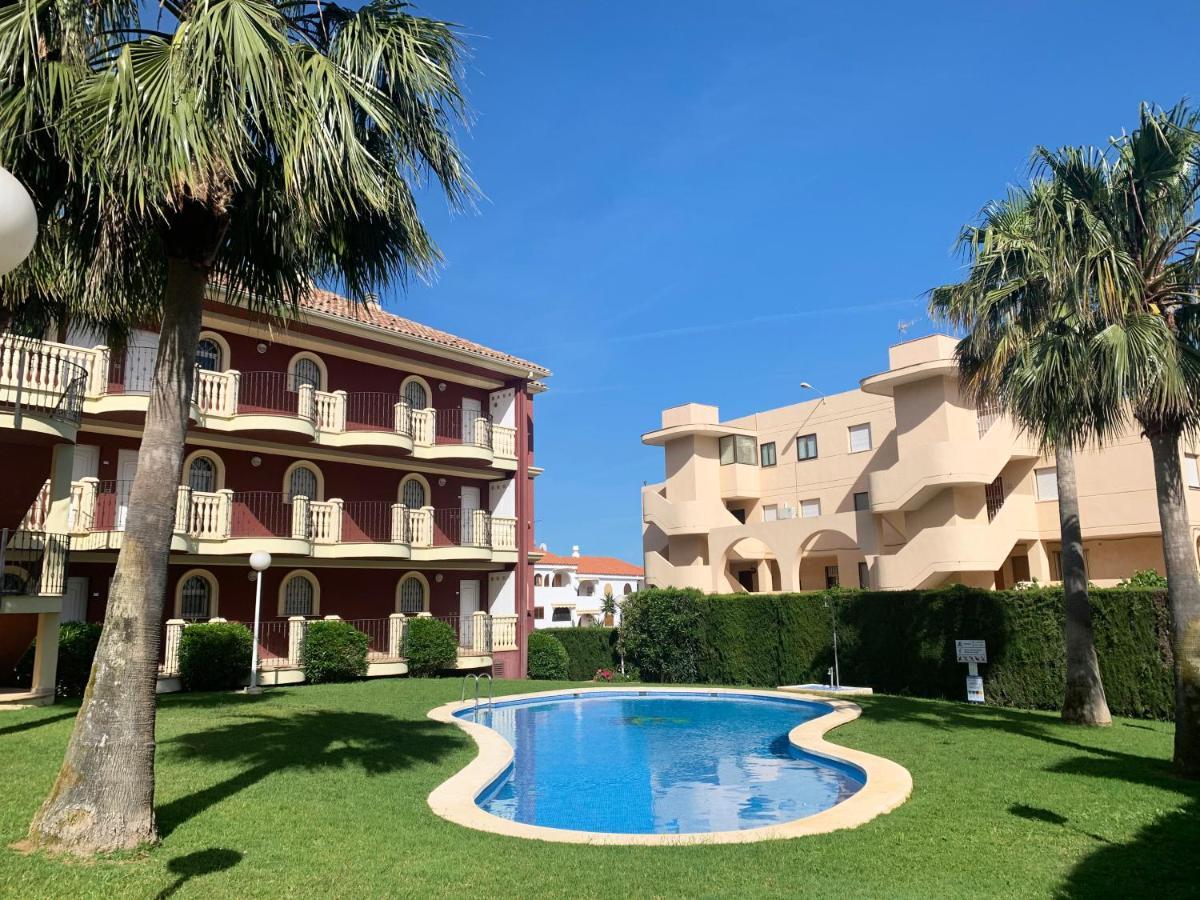 Apartamentos Madeira 3000 Alcossebre Екстериор снимка